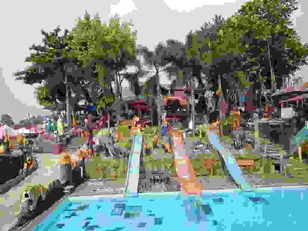 Waterboom Cahaya Abadi Parks