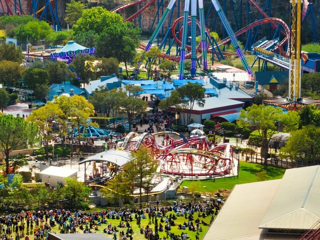 Six Flags Fiesta Texas Logo