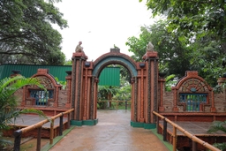 Rangoli Gardens Logo