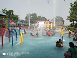 Harleen Water Fun Park Logo